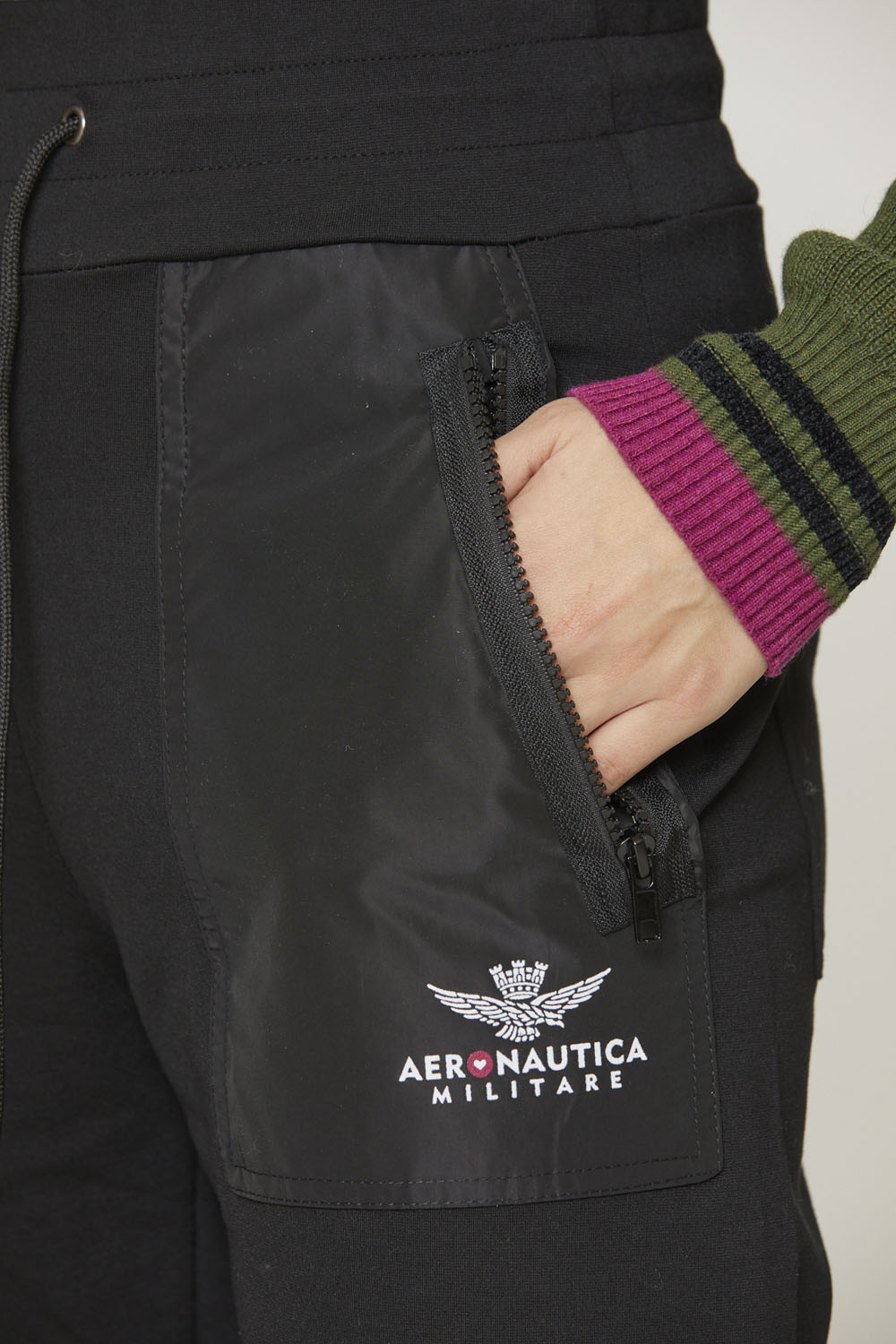 detail Kalhoty pantalone felpa 232PF901DF523