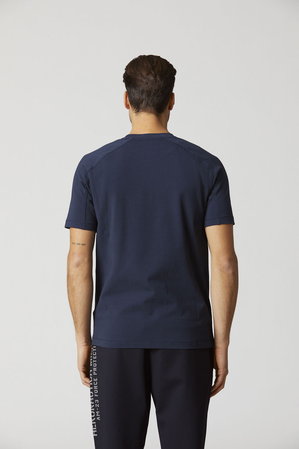 detail Tričko t-shirt m.c. 232TS2149J612