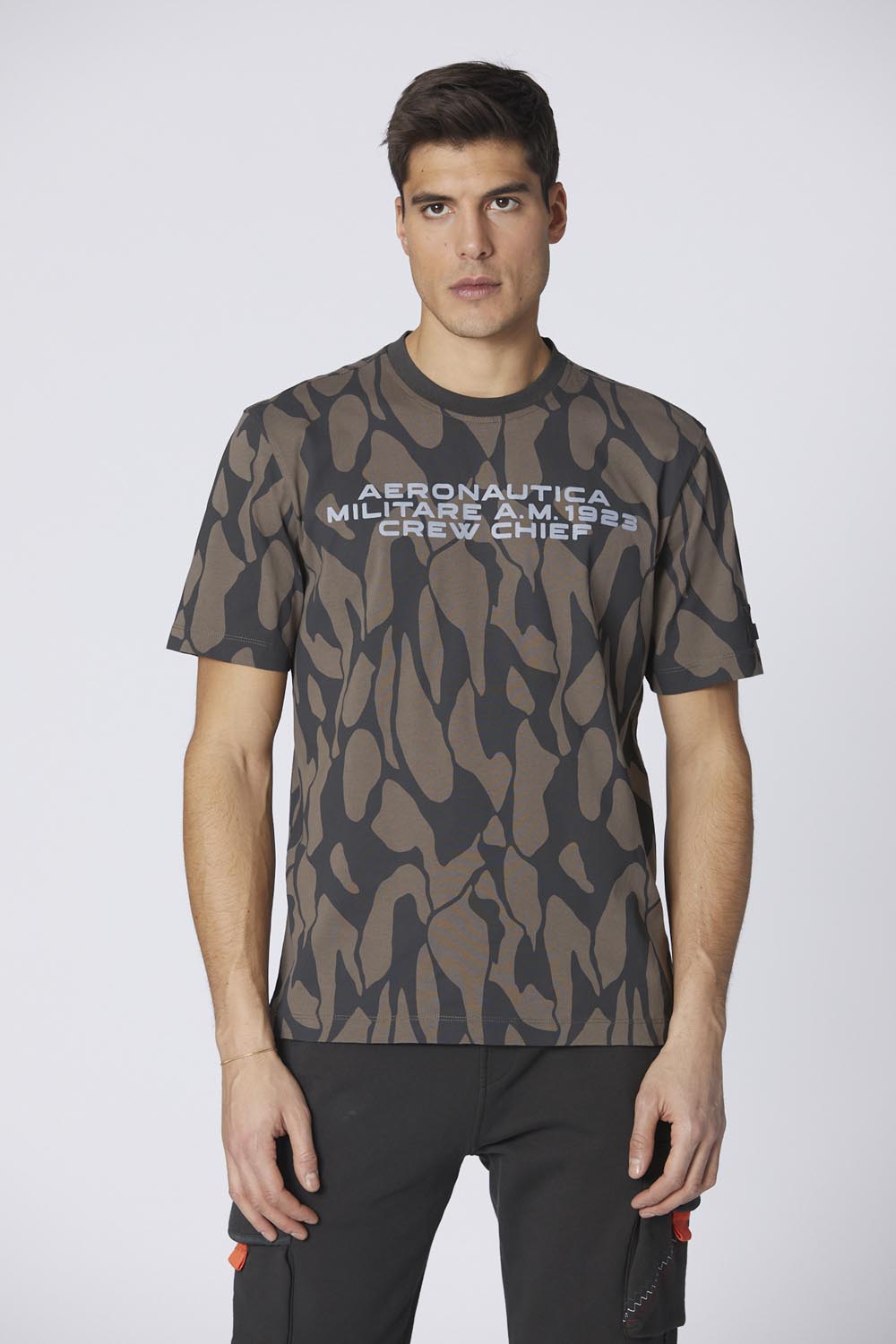 detail Tričko t-shirt m.c. 242TS2330J614