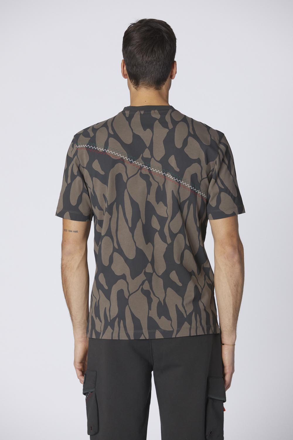 detail Tričko t-shirt m.c. 242TS2330J614