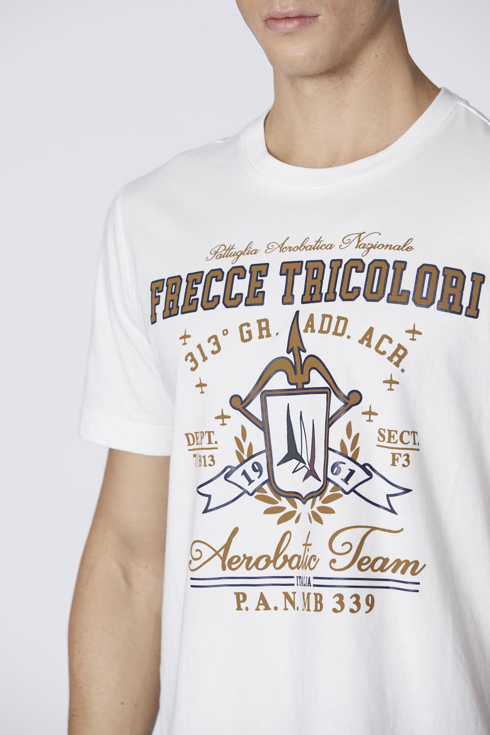 detail Tričko t-shirt m.c. 242TS2335J634