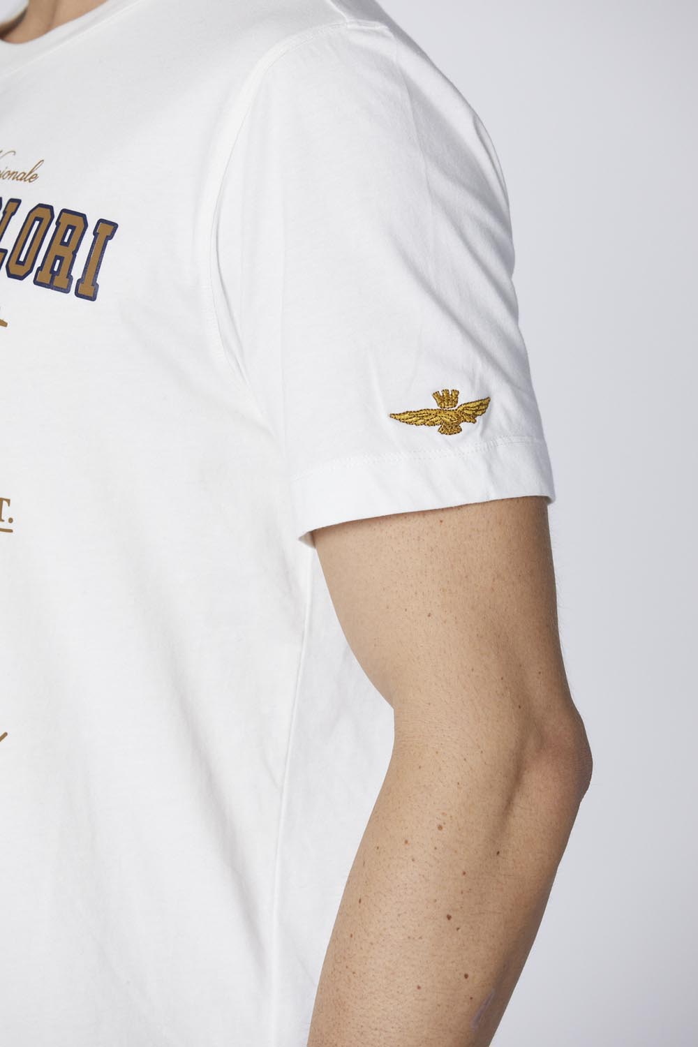 detail Tričko t-shirt m.c. 242TS2335J634