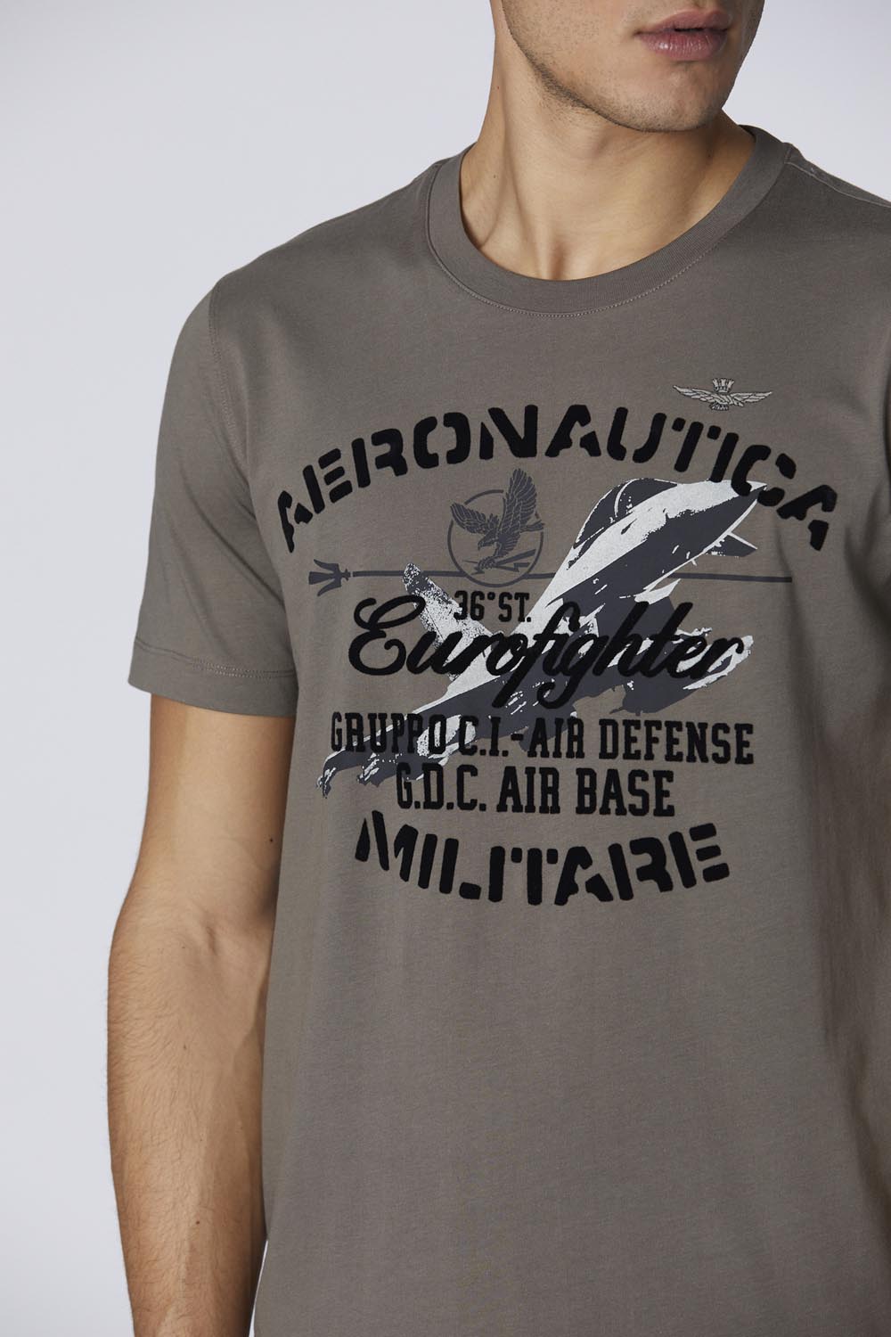 detail Tričko t-shirt m.c. 242TS2343J634
