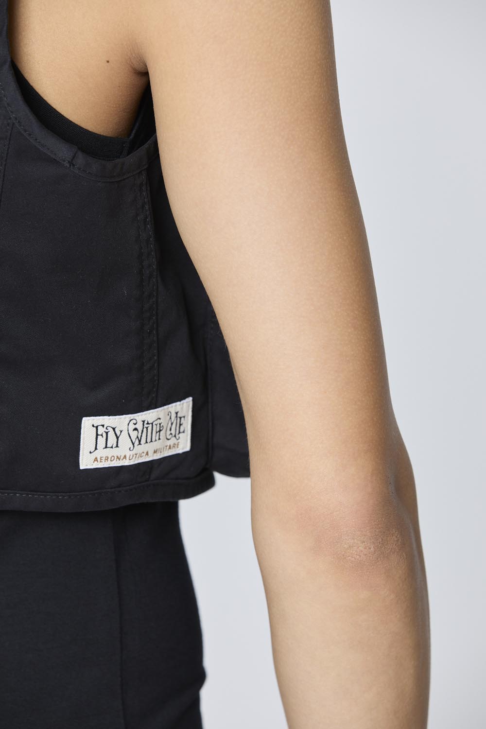 detail Vesta gilet 251AG004DCT3504