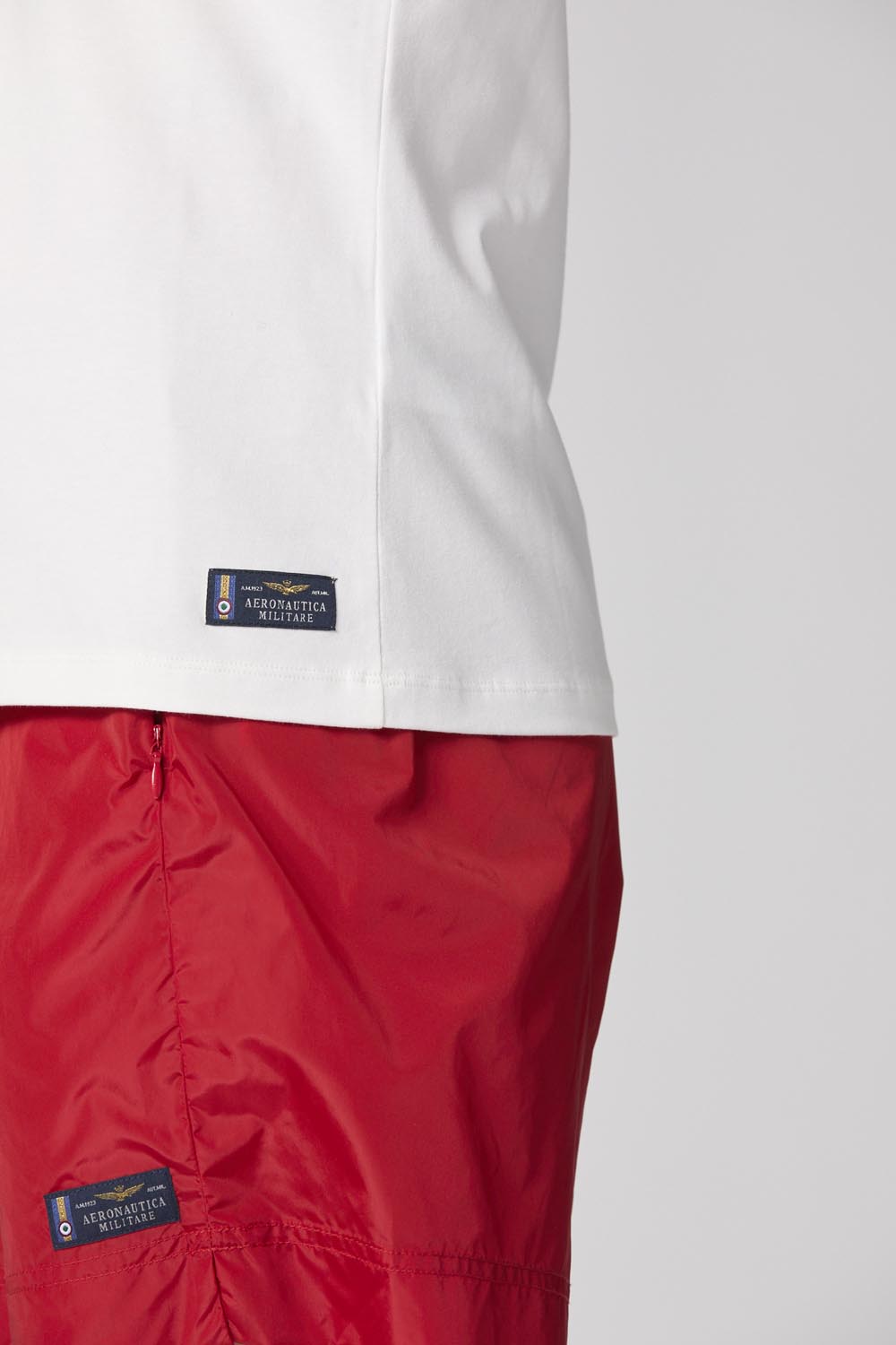detail Tričko t-shirt m.c. 251TS2381DJ675