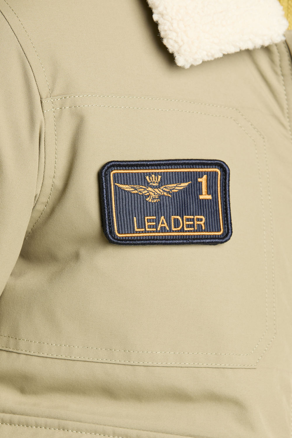 detail Bunda pilot 252AB3024UCT03151