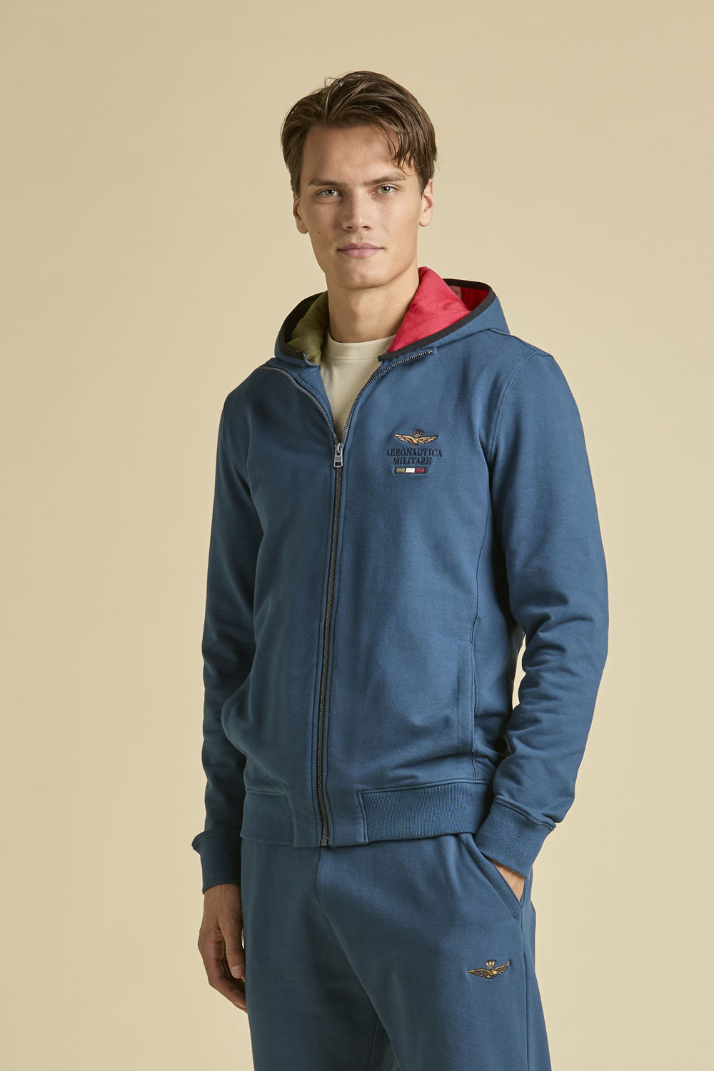 detail Mikina felpa con cappuccio staccabile 252FE2078UF00662