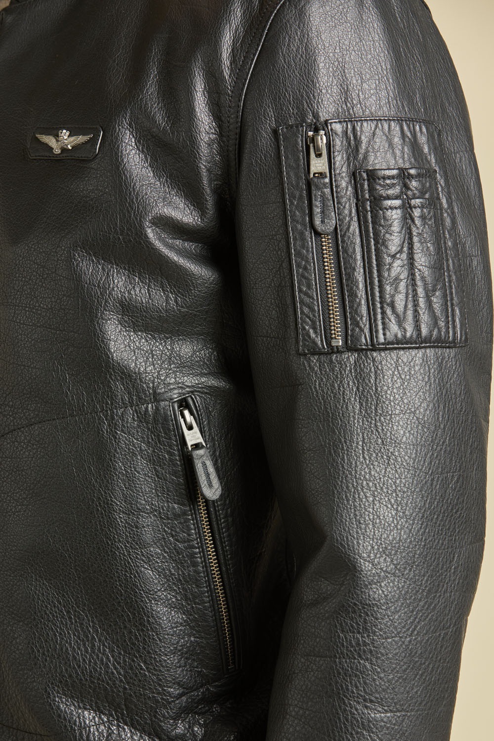 detail Bunda bomber 252PN0958UPL00305