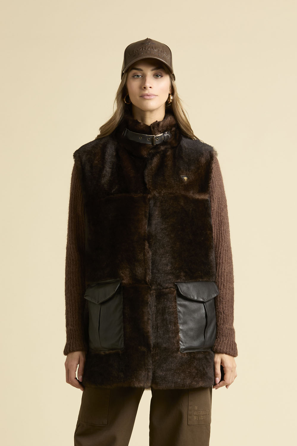 detail Vesta gilet lungo 252PN2022D100893