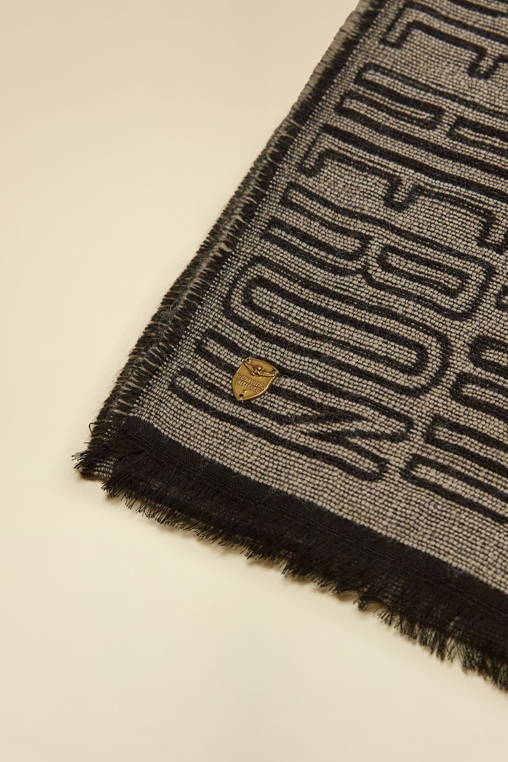 detail Šála sciarpa 252SH1168DL00920