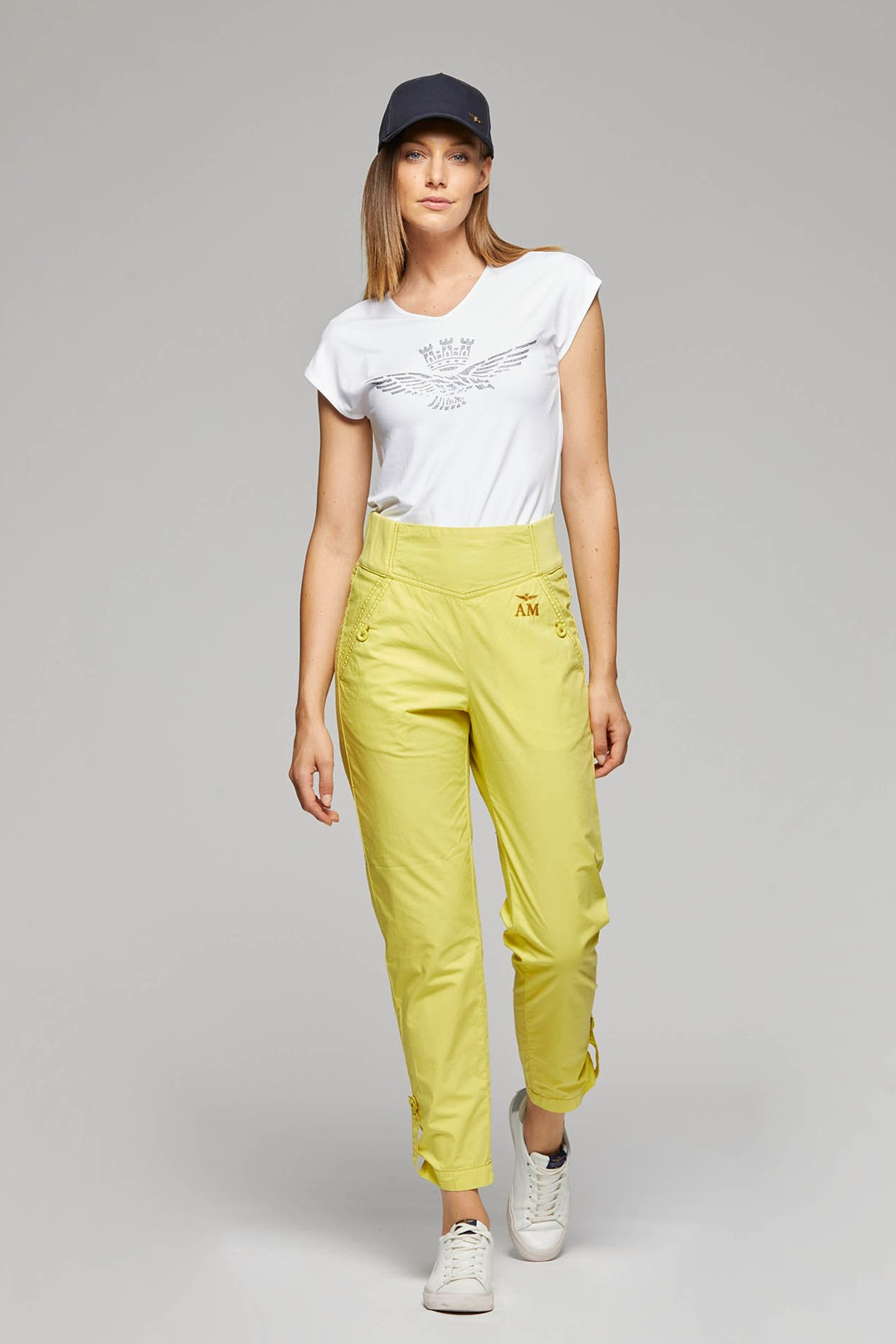 detail Tričko t-shirt scollo a v 211TS1884DJ414