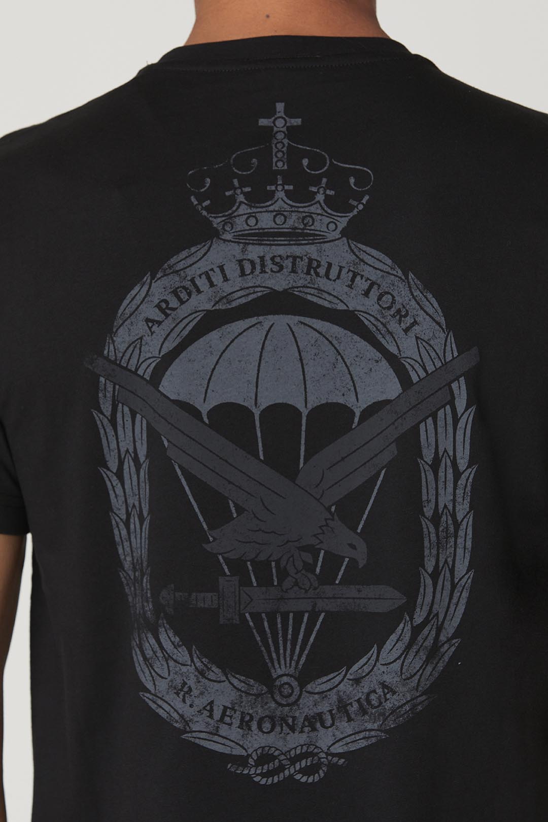 detail Tričko t-shirt m.c. 100 anni 232TS2180J607