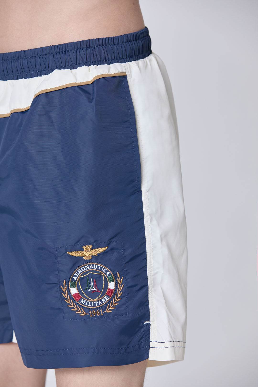 detail Plavky costume 251BW228CT3539