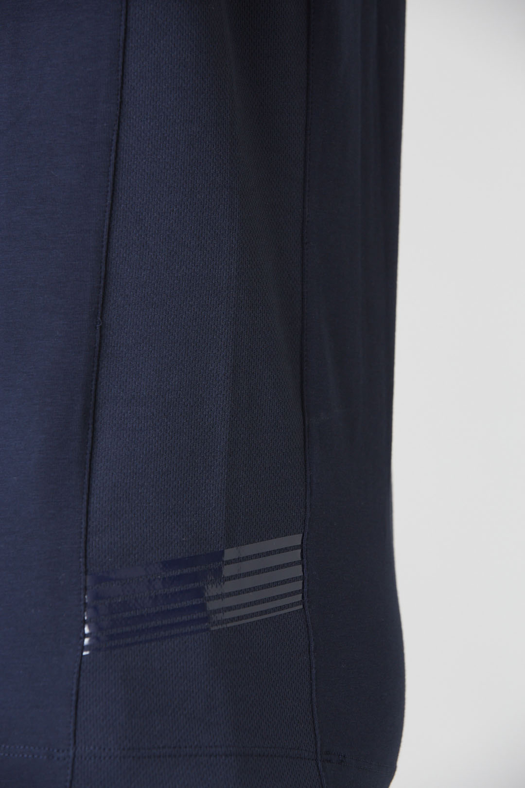 detail Tričko t-shirt m.c. 251TS2380J674