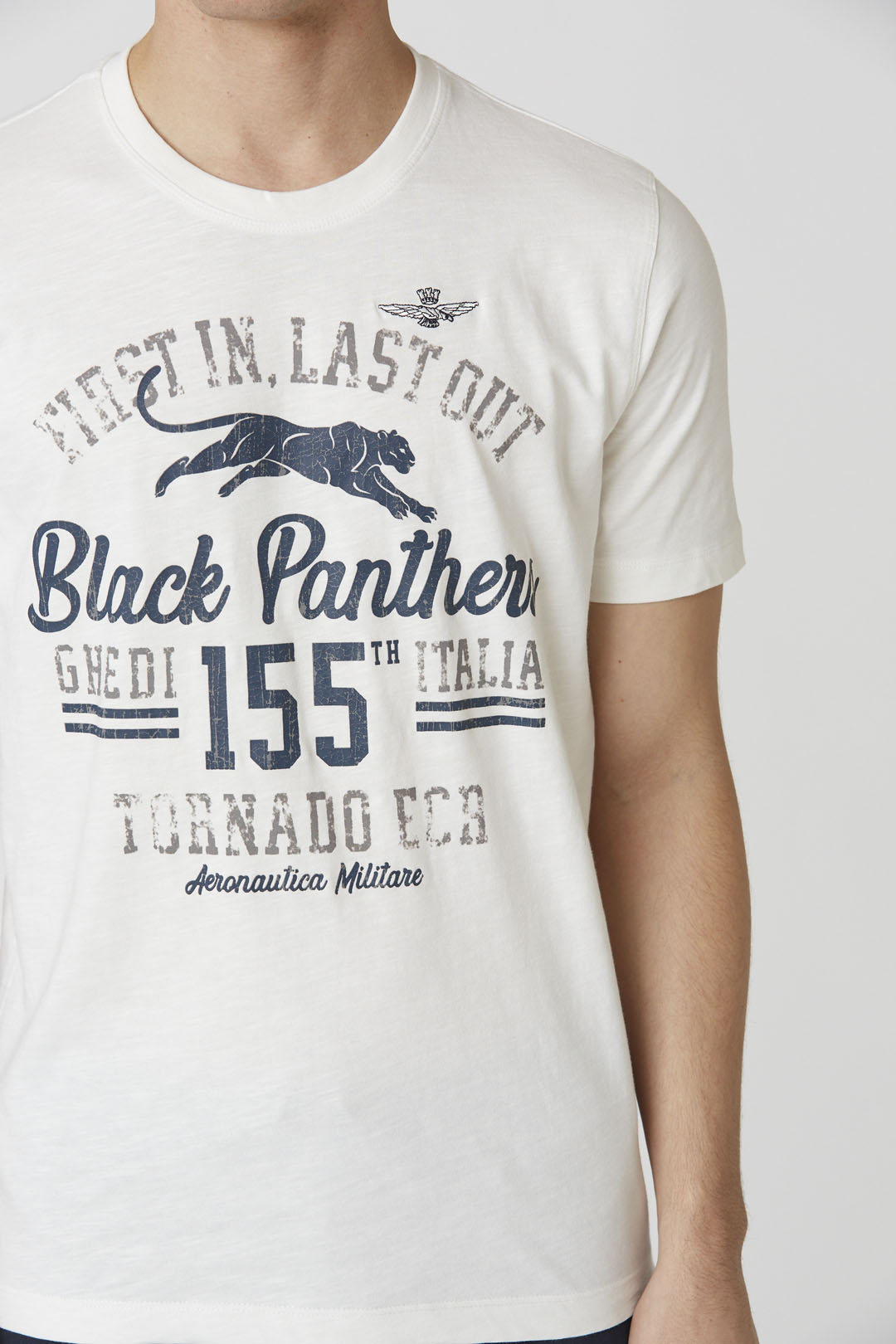 detail Tričko t-shirt m.c. 251TS2413J686