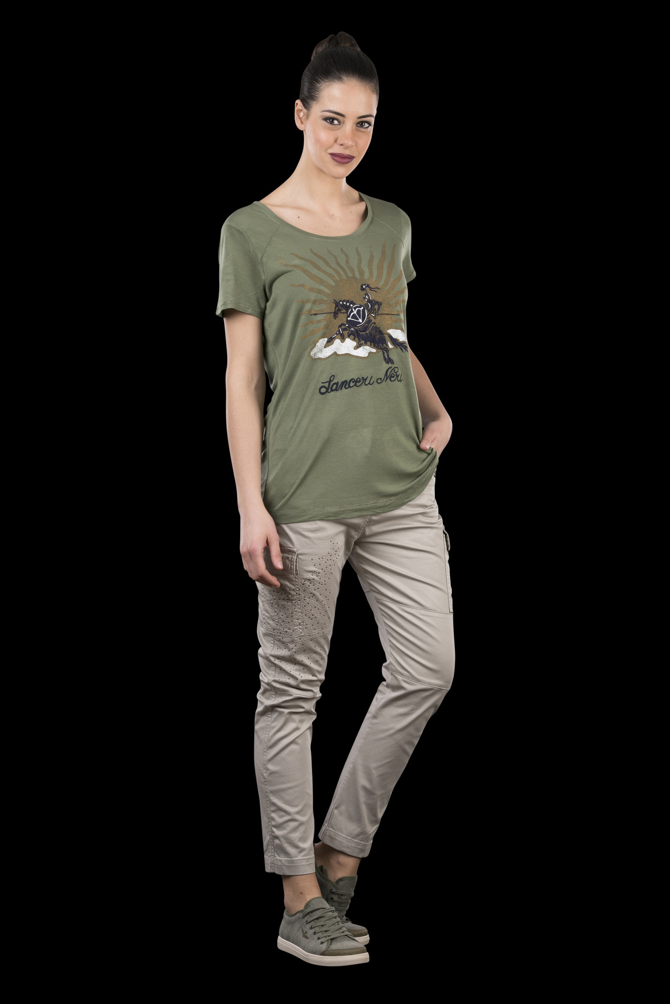detail Tričko t-shirt m.c. 181TS1500DJ213