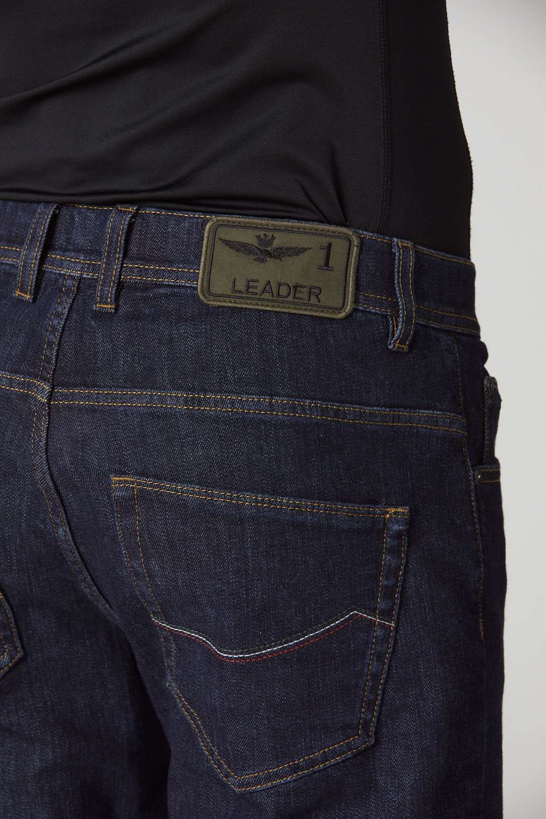detail Kalhoty pantalone 5 tasche 232PJ200CT3075