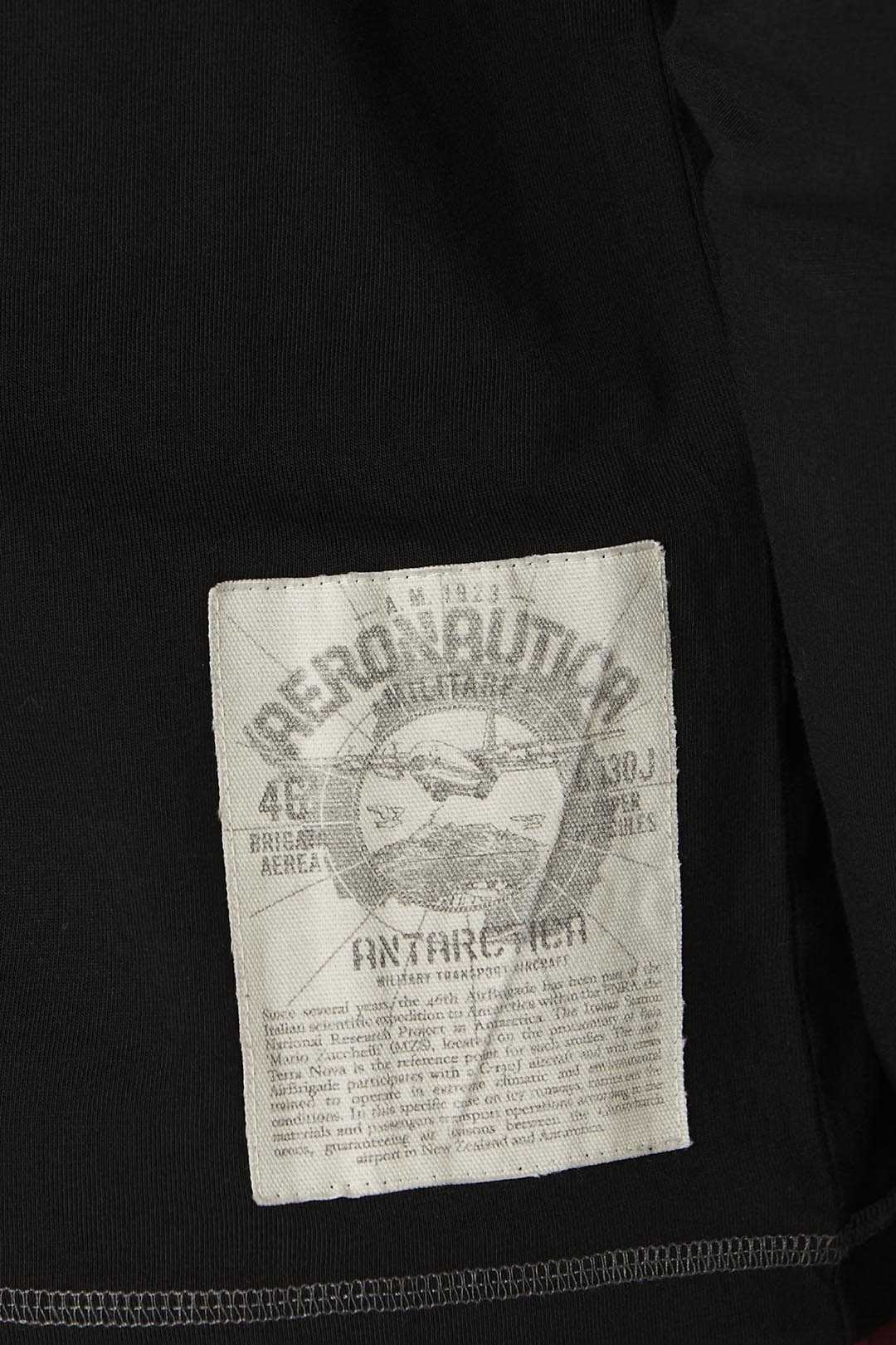 detail Tričko t-shirt m.l. 232TS2147J597